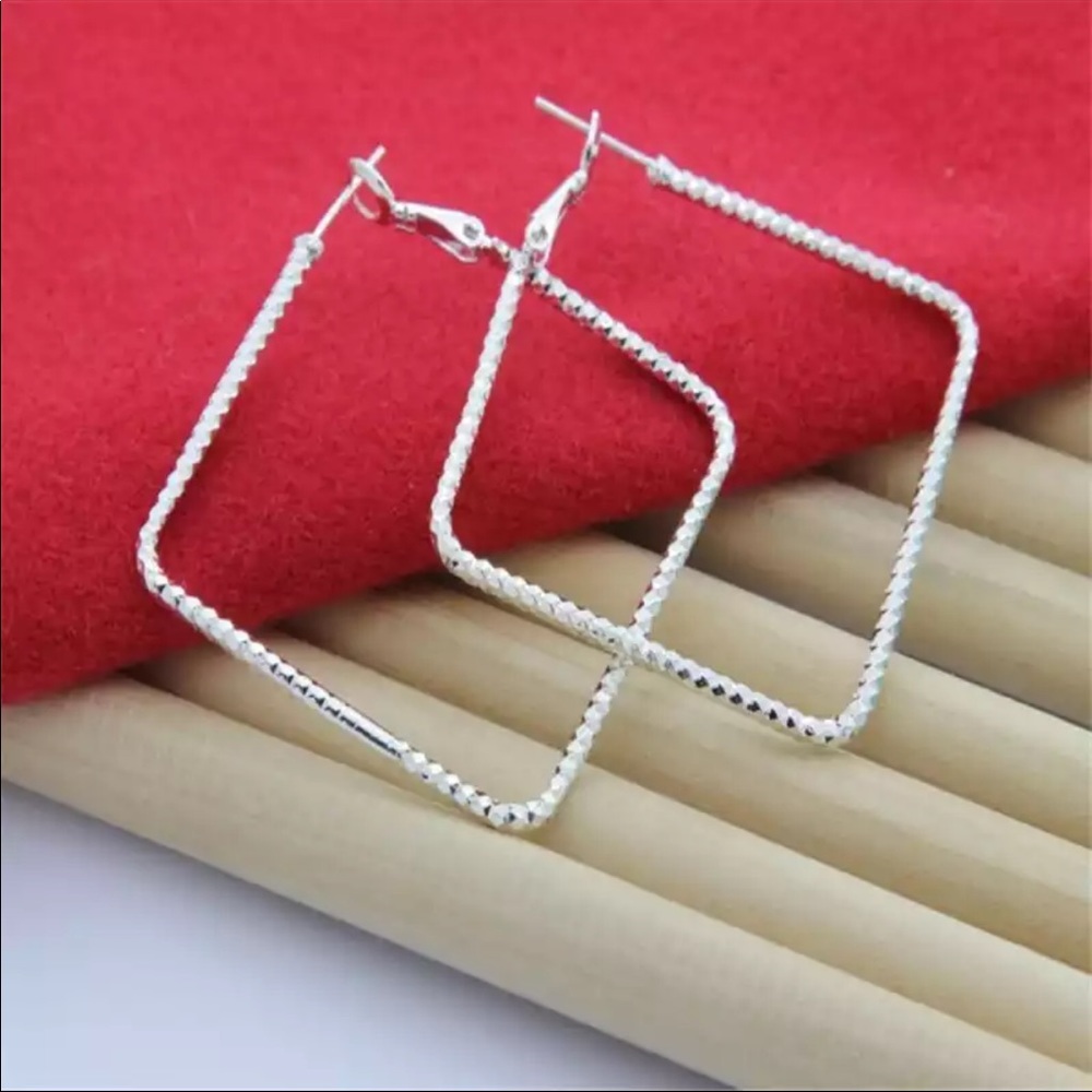 New 925 Silver Square Big exquisite Hook Earrings - Picture 1 of 4